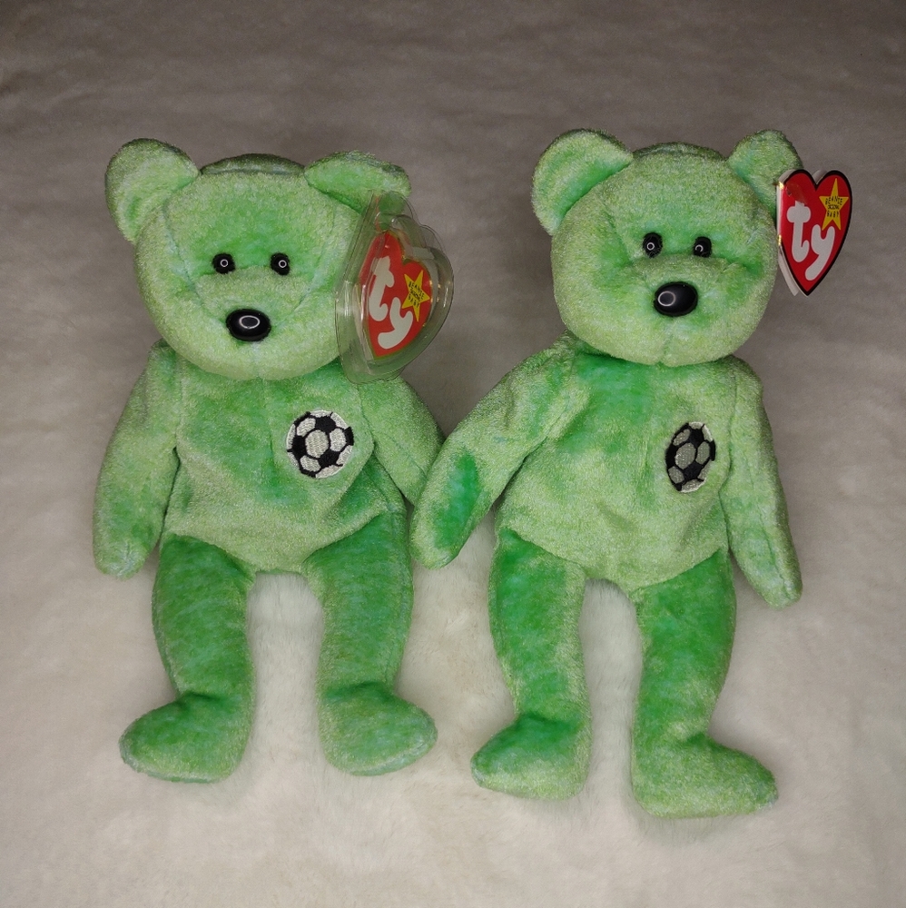 Ty Beanie Babies Kicks Green Soccer Bear Set of 2